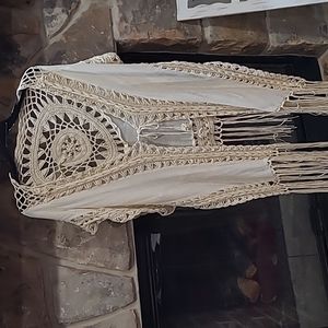 GUC Kori America Crochet Wrap M/L